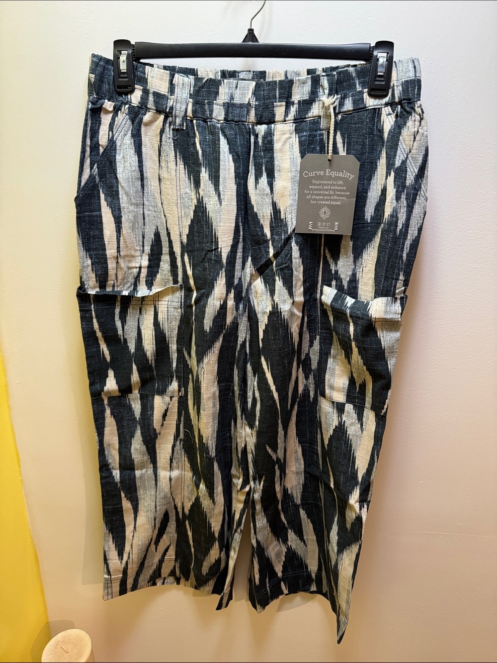 NWT Democracy woven pants size L. - Picture 3 of 7